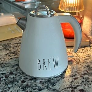 Brand new never used electric water kettle